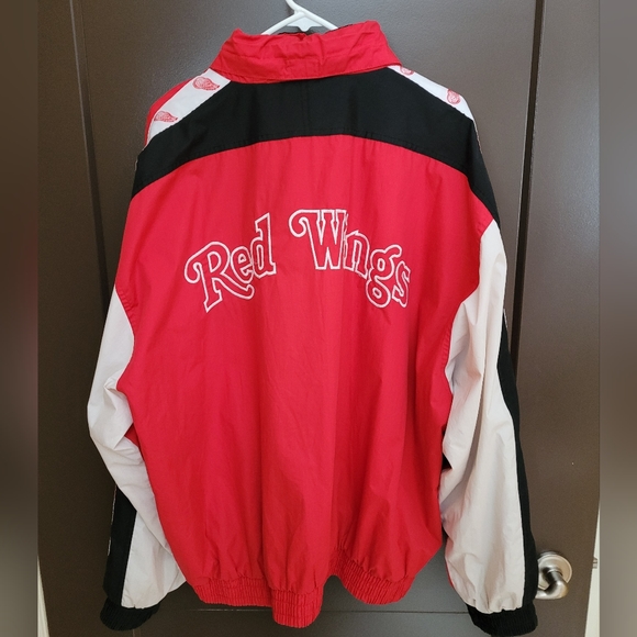 Detroit  Red Wings jacket - Picture 7 of 12